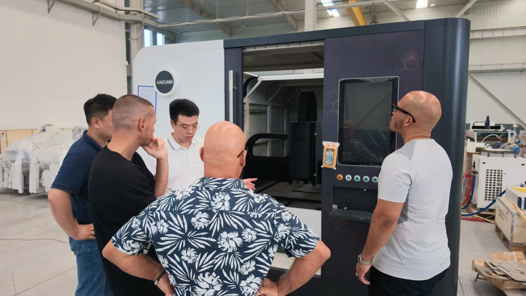 Clienti francesi visitano lo stabilimento HAISINN (2)